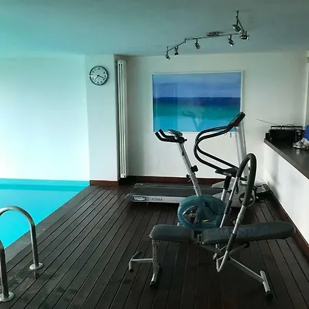With Private Pool And Garden At Hills Apartment *